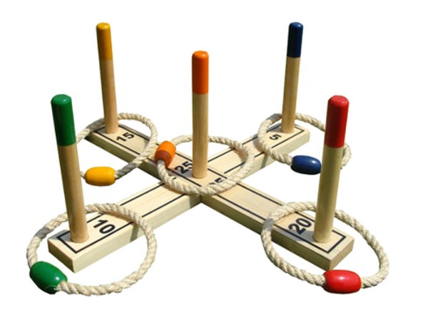 Ringwurfspiel in Holzausführung